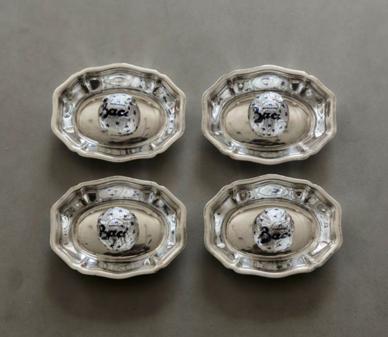 Accoutrement dishes