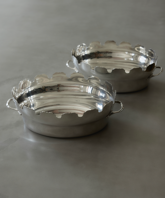 Oval Scalloped Buckets
