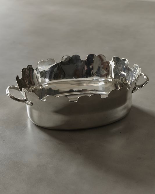 Scalloped Oval Bucket