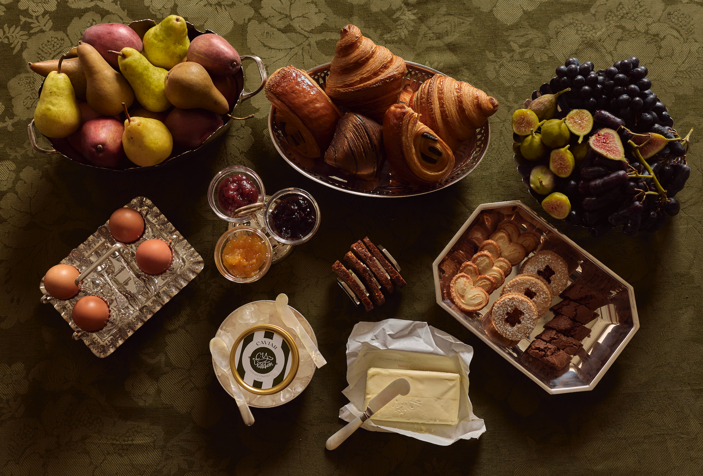 Scalloped Oval Bucket